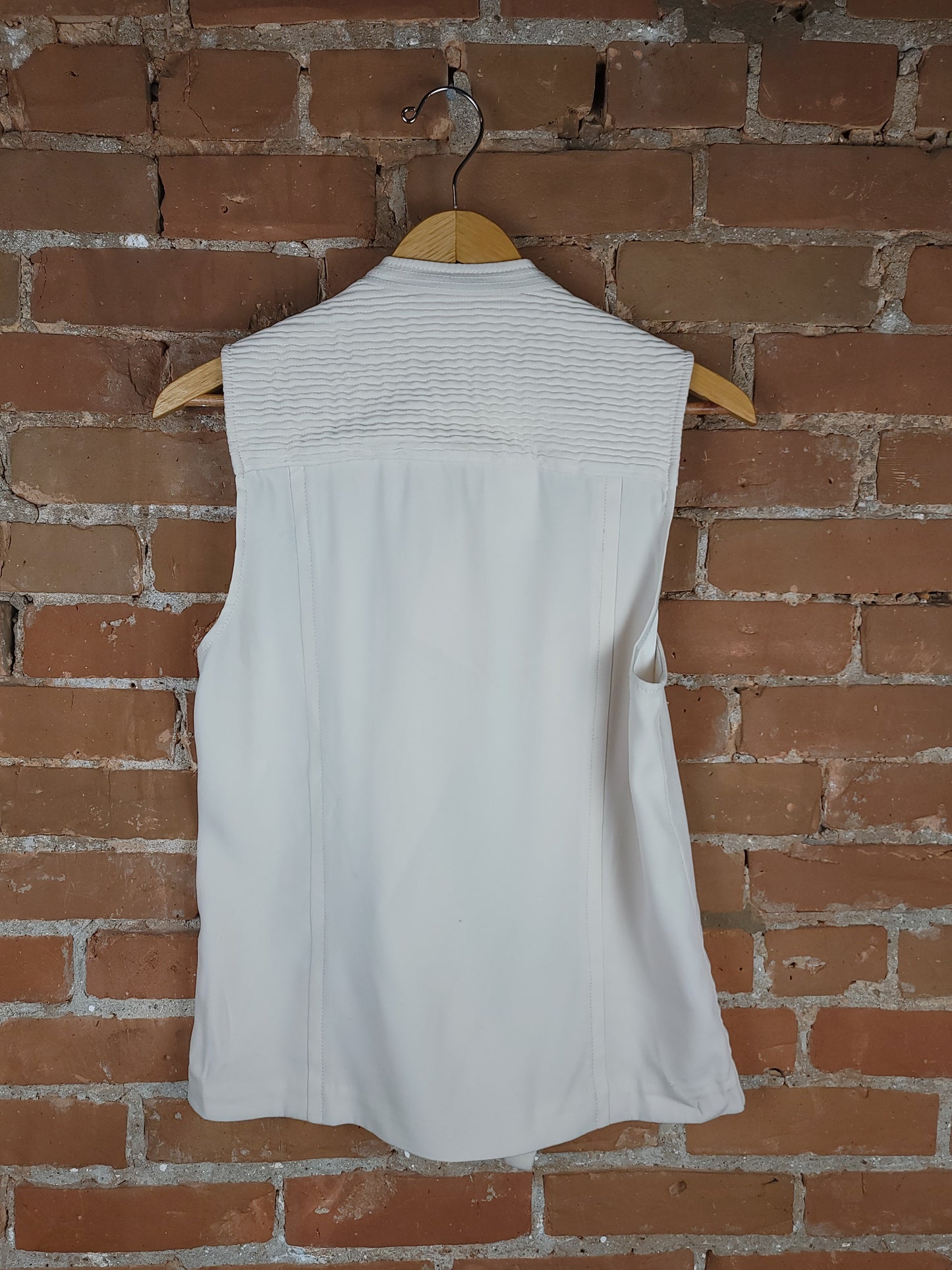 Aritzia Babaton Zip Vest