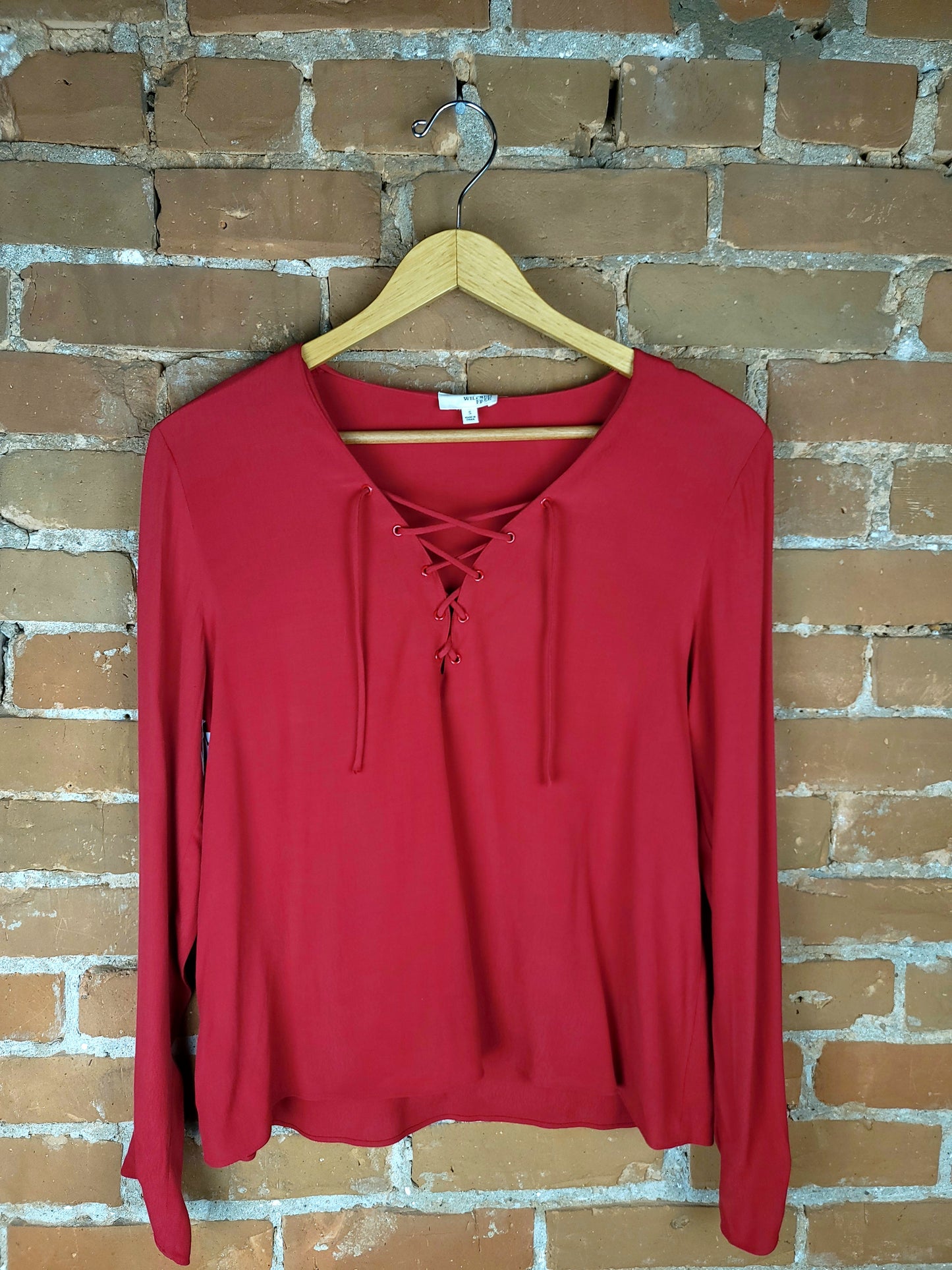 Aritzia Wilfred Red Deep V-Neck Lace-Up Top