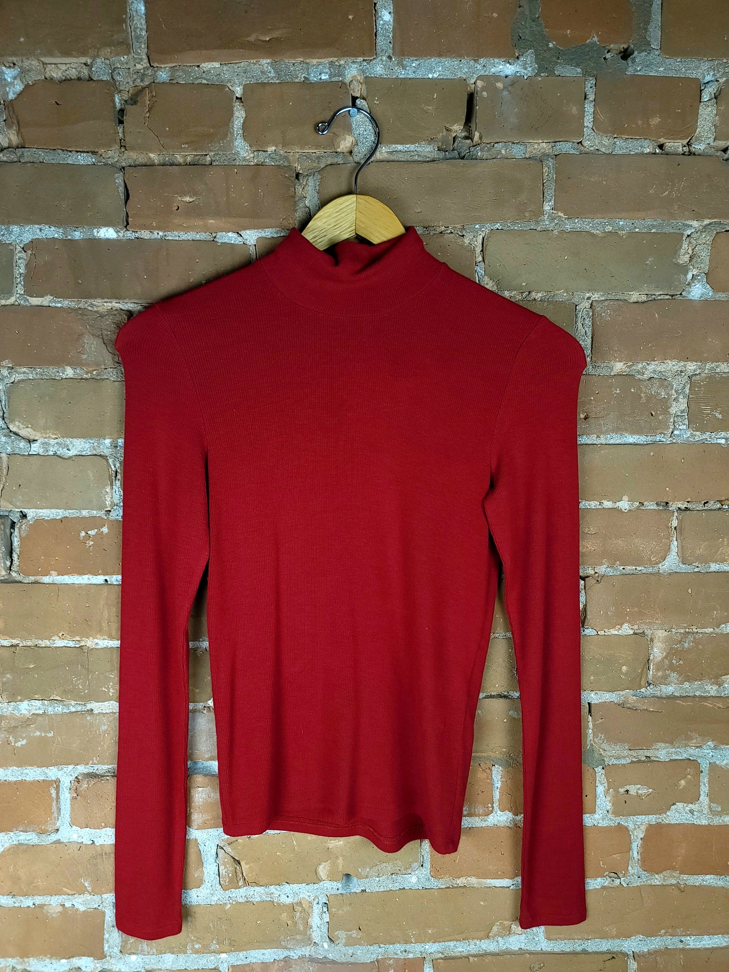 Aritzia Wilfred Red Turtleneck