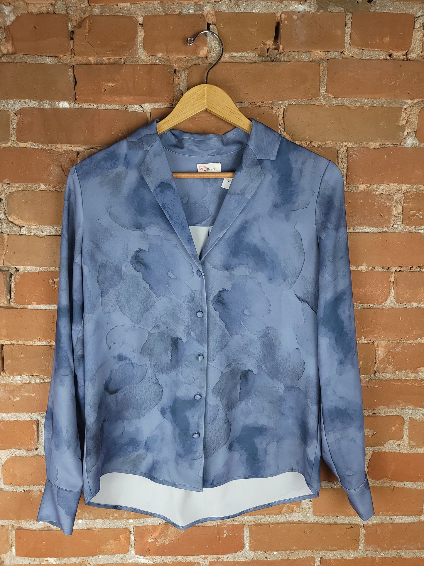 Aritzia Wilfred Button-Up, Collared Long Sleeve