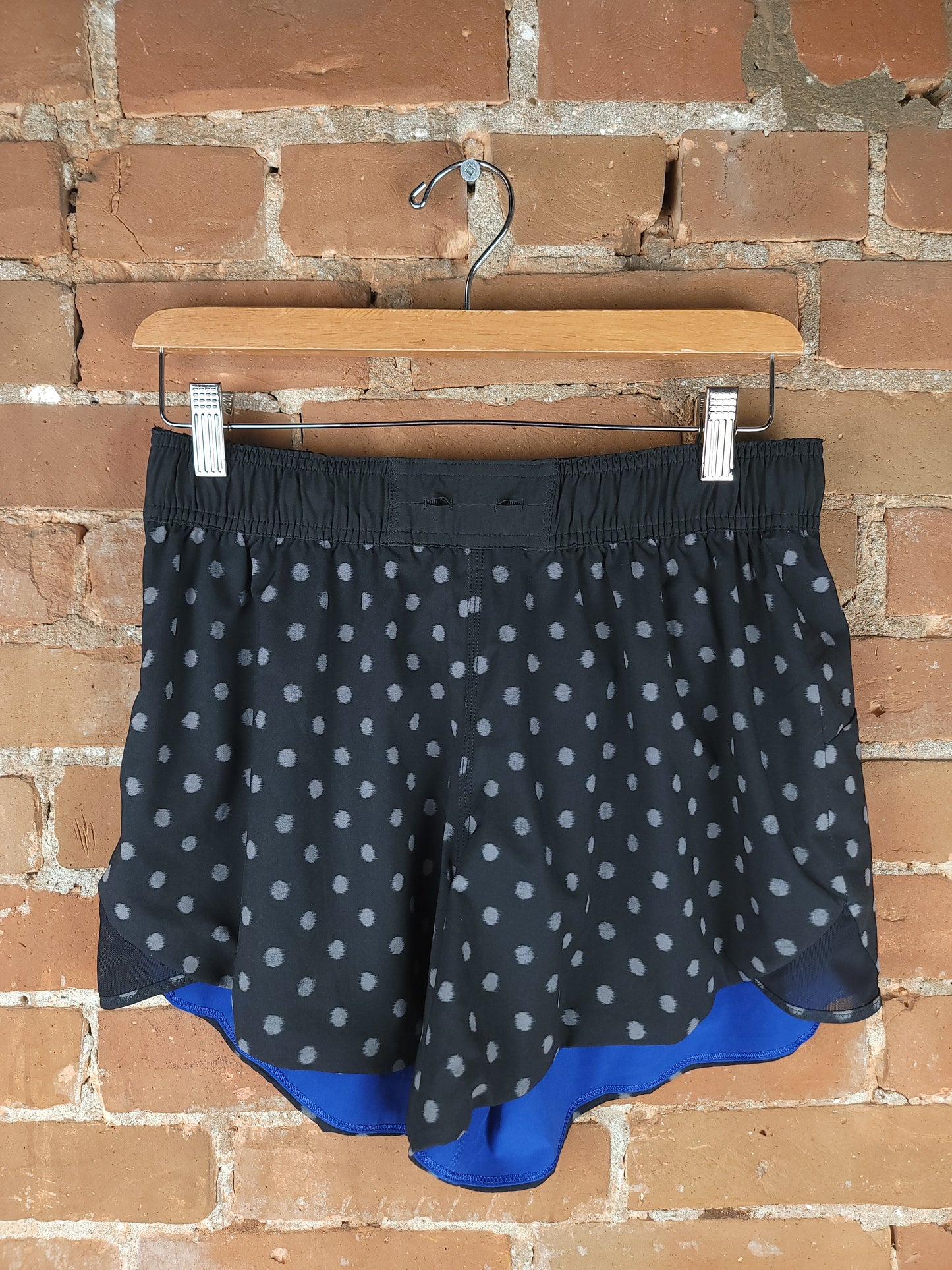 Lululemon Reversible Polka Dot, Azul Blue. Athletica Short