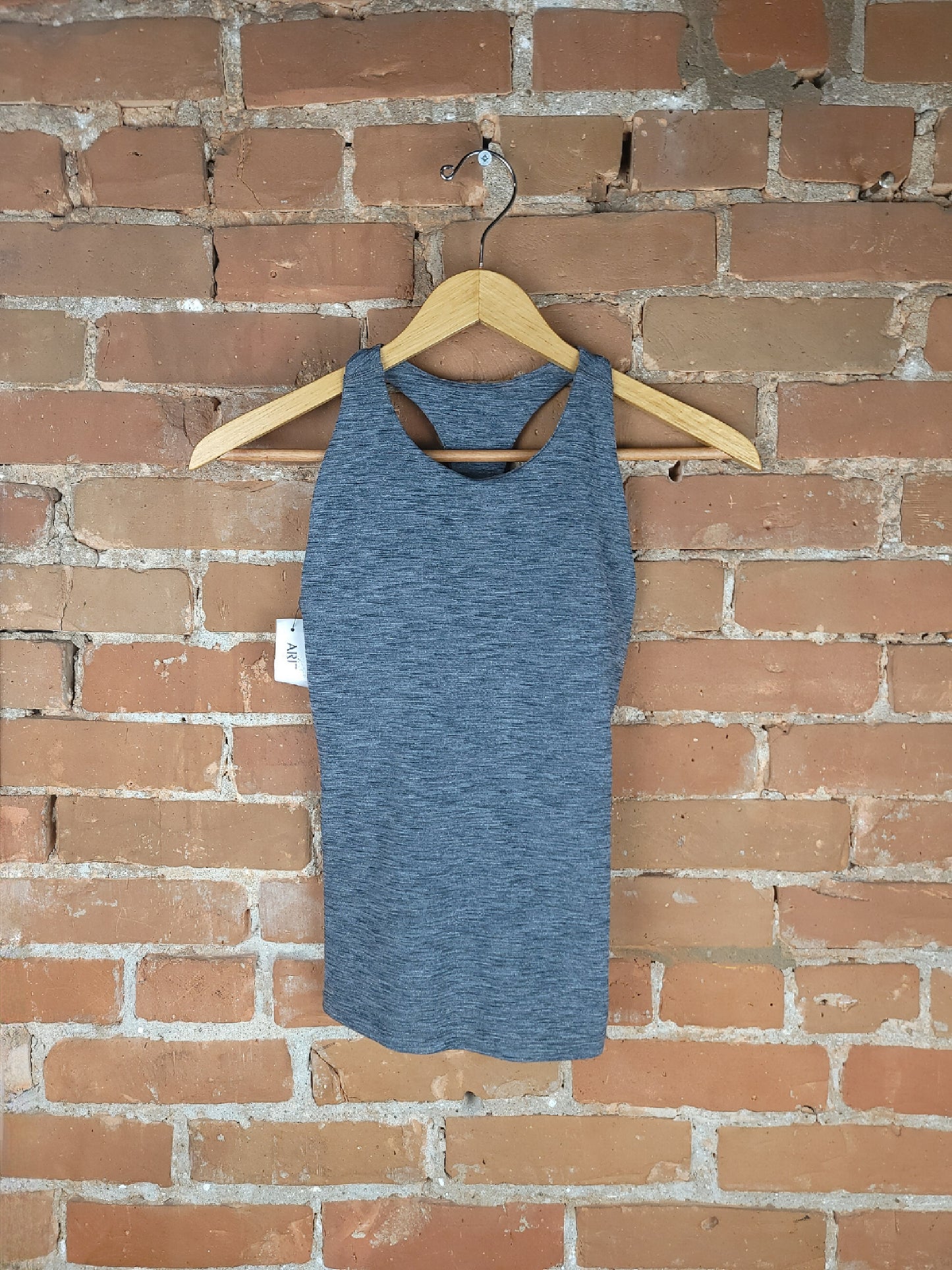 Aritzia The Constant Padded Bra Lined Sports Tank