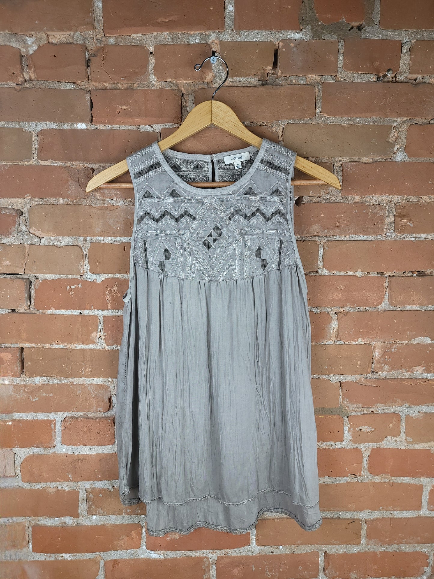 Aritzia Wilfred Grey Babydoll Flowy Shirt