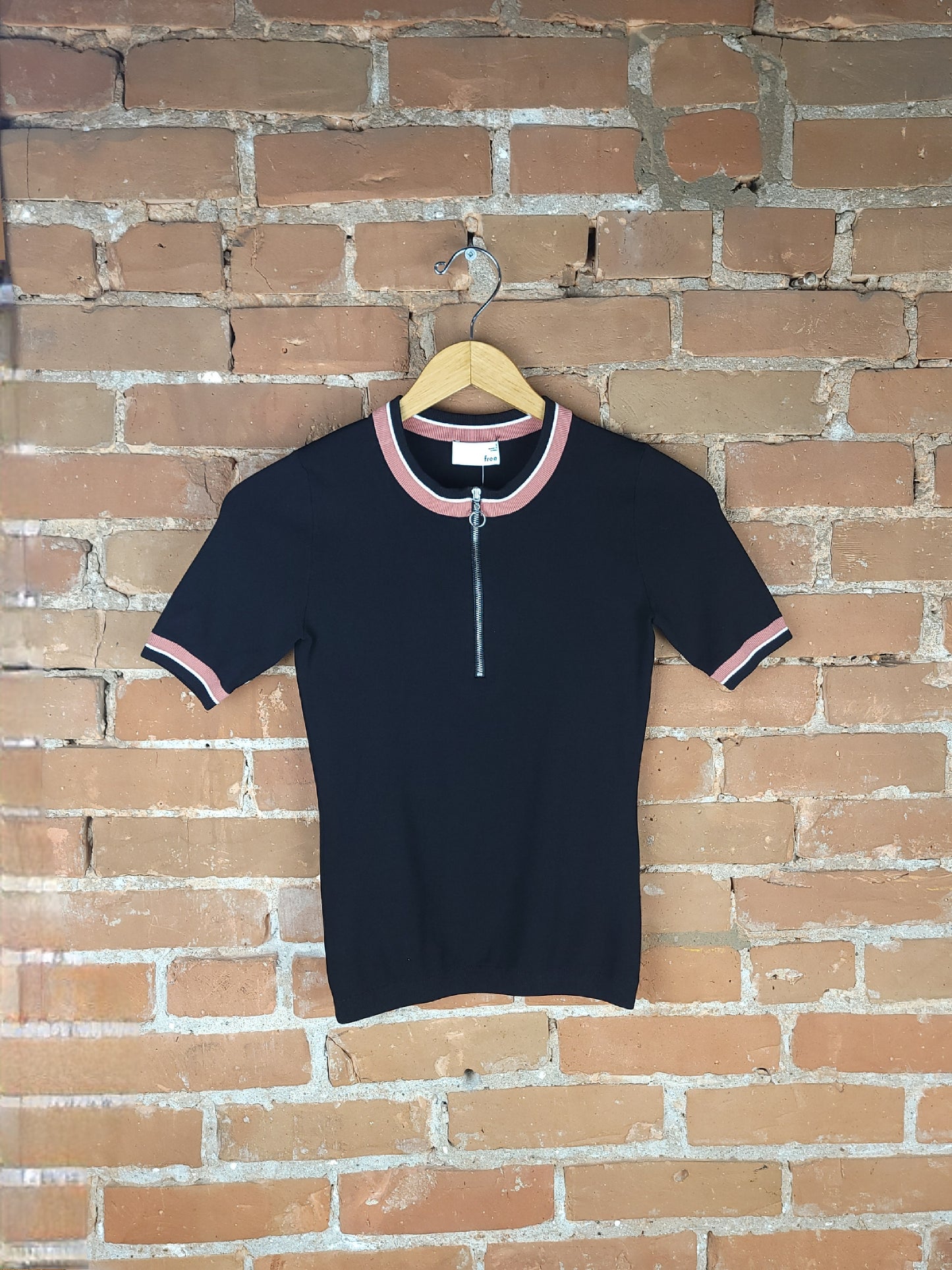Aritzia Wilfred Free Black Zipper Shirt