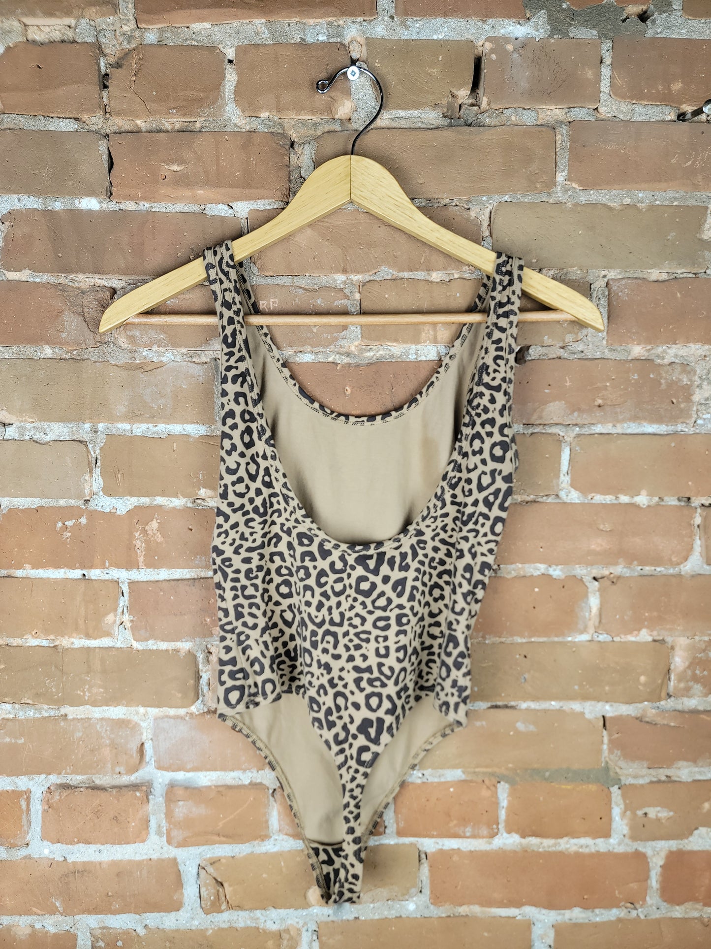 Aritzia TNA Cotton Cheetah Print Bodysuit